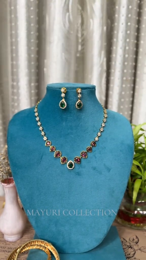 Teardrop Stone Necklace and Earring Set - Image 2